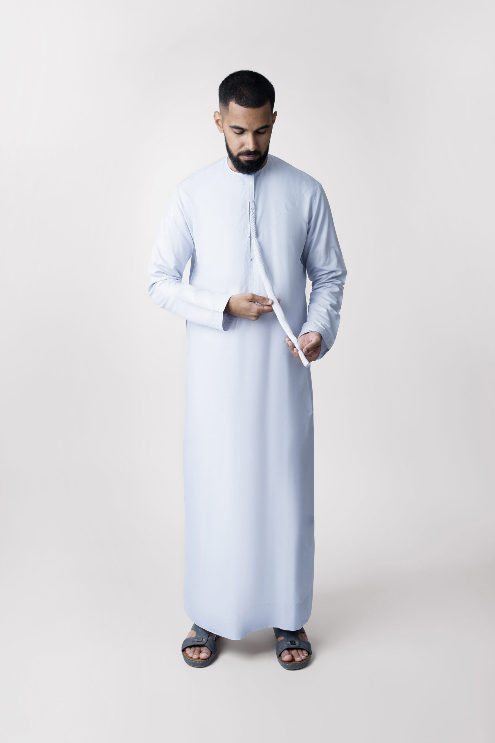 QAMIS EMIRATI – GRIS